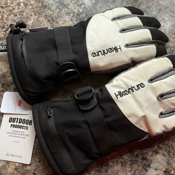 HIKENTURE gloves—small - Picture 1 of 2